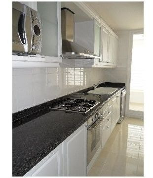 Venta De Apartamento, 2 Dormitorios. Playa Mansa