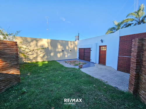 Venta Casa 3 Dorm. En Erezcano