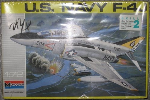 Ee.uu. Marina De Guerra F-4j Del Avión De Combate Modelo Esc