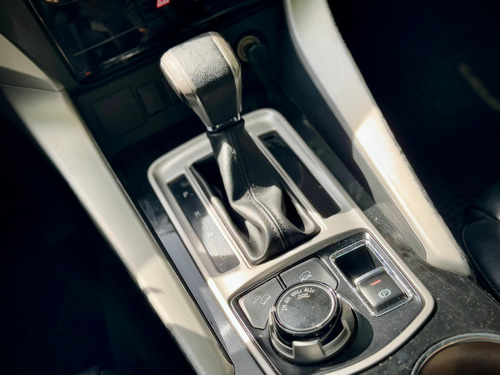 Mitsubishi montero sport 2.5
