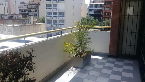 Depto 3 Amb. Balcón Aterrazado. Cochera Cubierta.