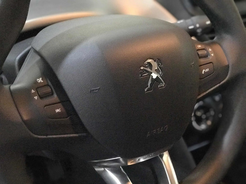 Peugeot 2008 1.6 Allure 0km