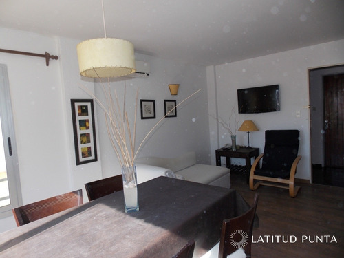 Apartamento En Península- Ref: 124