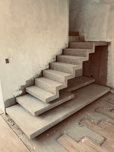 Imagen 12 de 12 de Escaleras De Hormigón Armado Con Garantía.