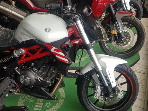 Imagen 3 de 17 de Benelli 302 S En Sbk Motos
