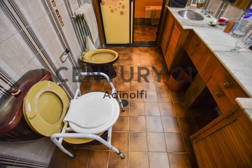 Imagen 25 de 30 de Calle 55 E/ Diag. 74 Y 14 - Casa En Venta Con Pileta Y Parque -