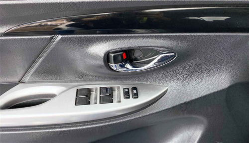 Imagen 8 de 15 de 112106 - Toyota Yaris 2017 Con Garantía
