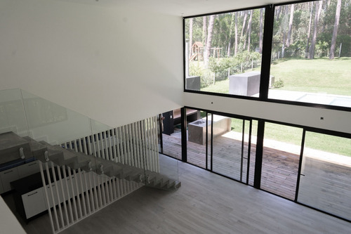 Casa En Punta Del Este. Venta Y/o Alquiler