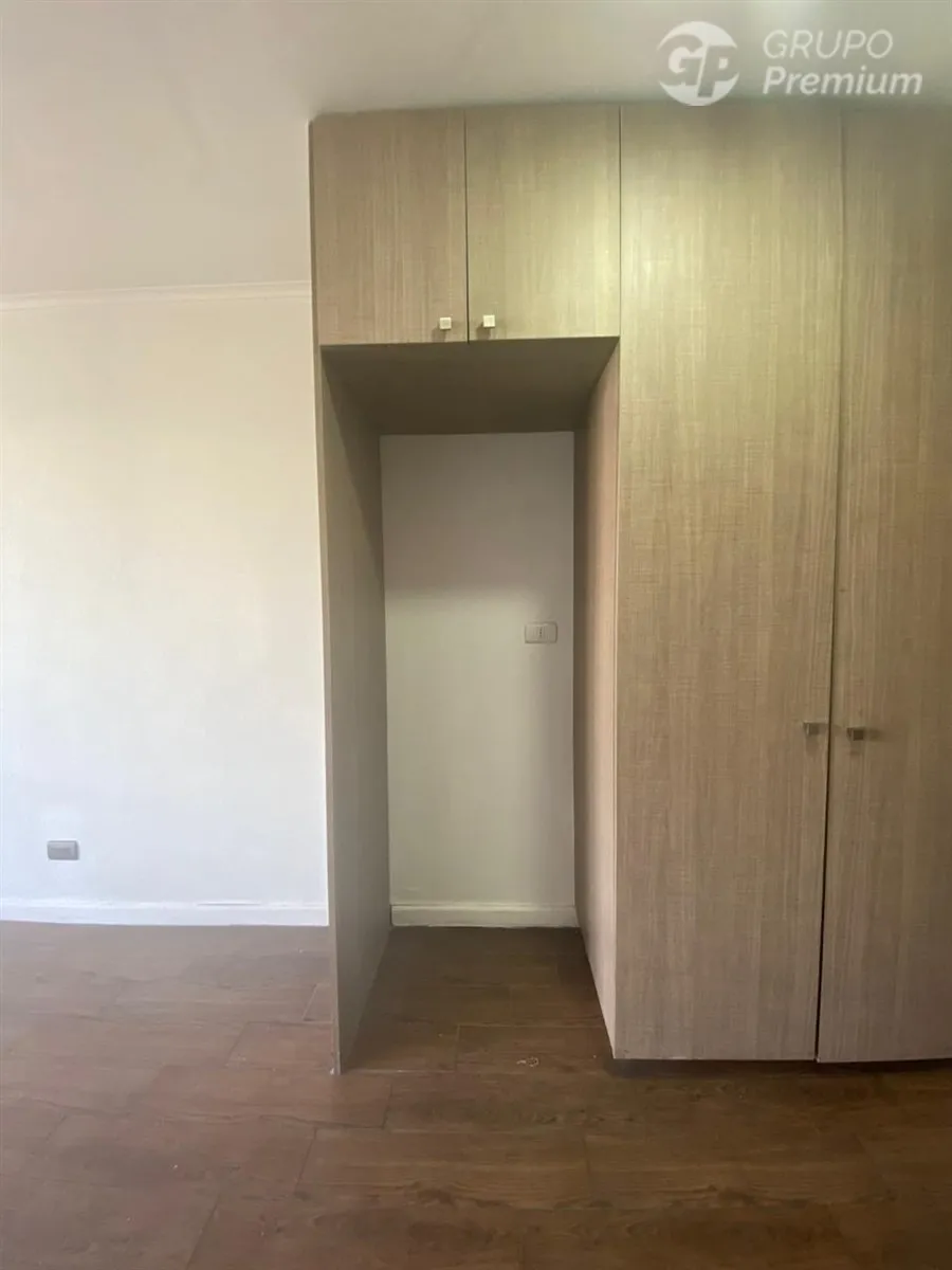 Imagen 2 de 7 de Departamento En Venta 1d-1b En Stgo Centro
