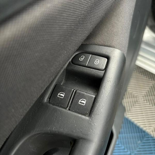 Volkswagen Saveiro 1.6 Mi Rock In Rio Cd 8v Flex 2p Manual