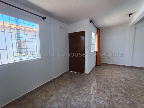 Asg Linda Casa En Venta Urb El Remanso La Morita 2 24-11706