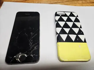 iPhone 5 iPhone 5s 16 Gb A1533 Gris Solo P/ Repuestos