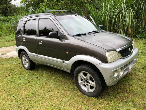 Vendo Terios 4x4 2005 A/a Full Equipo.
