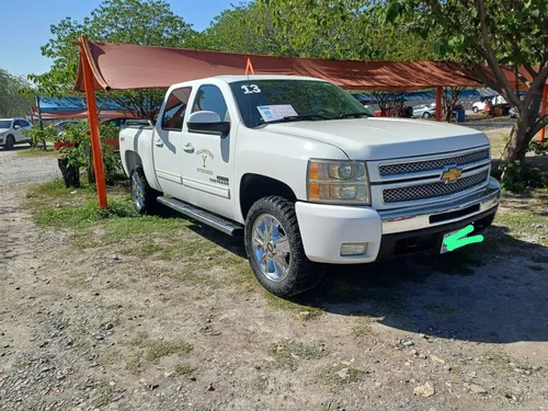 Chevrolet Cheyenne 5.3 2500 Crew Cab Ltz 4x4 Mt