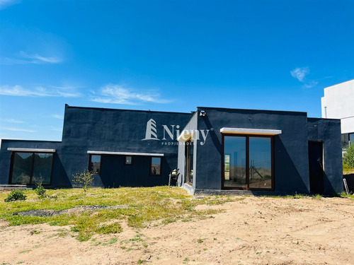 Casa En Arriendo De 3 Dorm. En Quintero