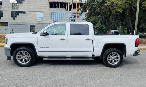 GMC Sierra 5.3 Crew Cabina All Terrain 4x4 Mt