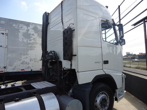 Imagem 3 de 15 de Volvo Fh 440 2010/11 6x2 Teto Alto Automatico