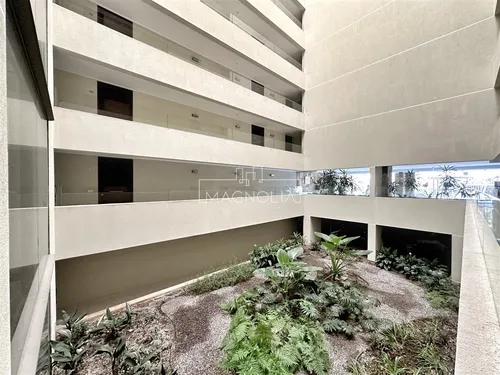 Departamento En Venta De 2 Dorm, 2 B Amoblado, Las Condes