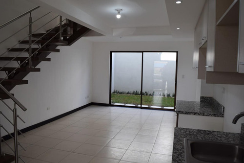 Alquilo Casa En Condominio Avenir, Santo Domingo Heredia, Cuenta Con Piscina, Gimnasio, Salón Fiestas, Co-working, Infantiles, Zonas Verdes