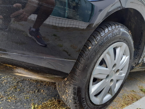 Imagem 5 de 15 de Volkswagen Voyage 2012 1.0 Vht Trend Total Flex 4p