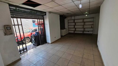 Se Arrienda Local Frente A Mercado Mataderoo (13337)