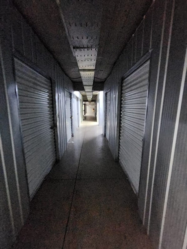 Excelente Oportunidad De Inversión . Venta De Bodegas Y Estc