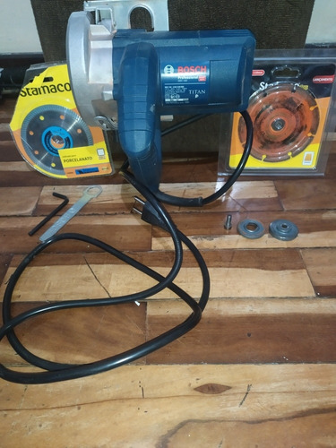 Imagem 4 de 5 de Maquita Profissional Bosch Titan