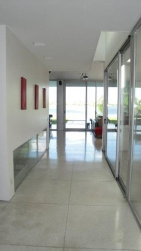 Imagen 20 de 26 de Excelente Casa Al Lago En Santa Bárbara. Muy Buena Calidad De Construccion!