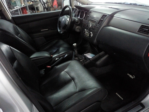 Nissan Tiida 1.8 Tekna 5 P 2013