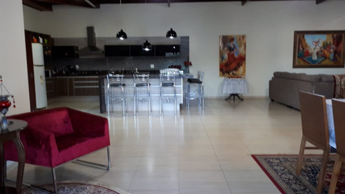Maravilhosa Chácara No Condomínio Recreio Internacional, Um Excelente Lugar Para Um Final De Semana Em Família, Morar Ou Ter Uma Fonte De Renda Com Locações... R$ 1.9000.000,00 4 - Ch00009 - 684286