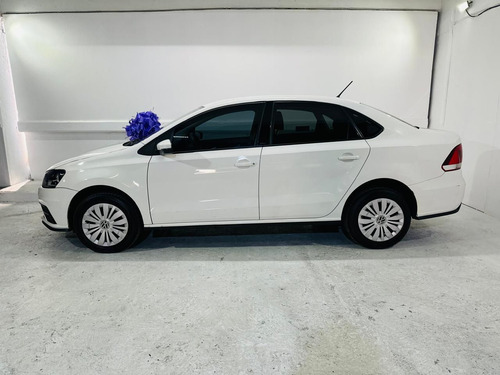 Volkswagen Vento 1.6 Starline At