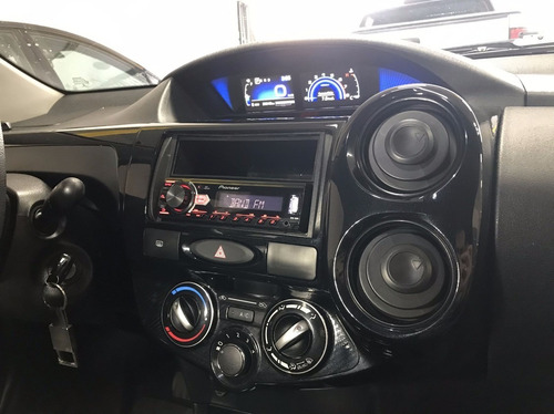 Imagem 5 de 15 de Toyota Etios 1.5 X Sedan 16v