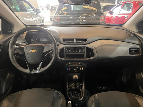 Chevrolet Onix 1.4 Black Edition 1.4