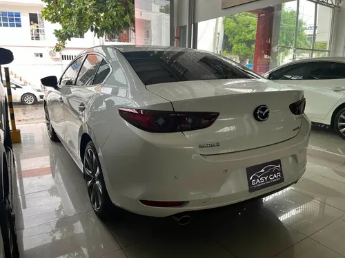 Mazda 3 Grand Touring Hybrid 2024