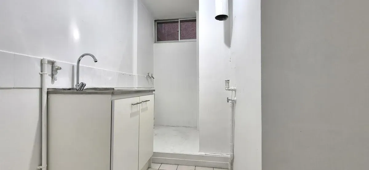 Imagen 2 de 14 de A Pasos Del Metro Quinta Normal
