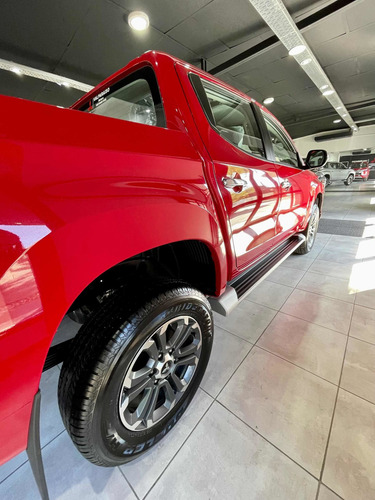 Imagen 14 de 17 de Mitsubishi L200 2022 2.4 Di-d High Power 181cv 2023 0km