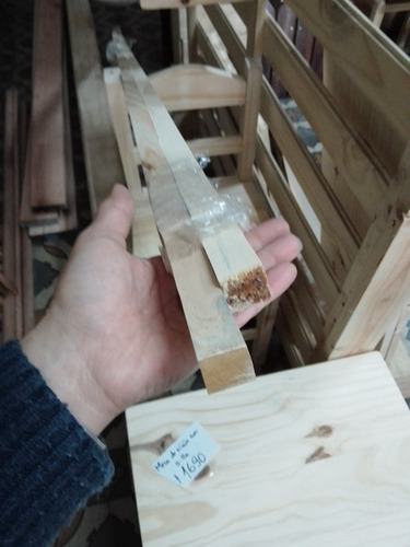 Imagen 2 de 2 de Alfajias De Pino De 1 Pulgada Por 1 Pulgada En 330 De Largo
