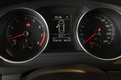 Imagen 15 de 17 de Vento 1.4tsi Bm Tech Fer