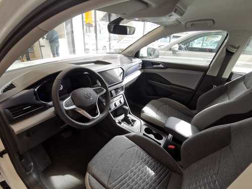 Imagen 13 de 22 de Volkswagen Taos Comfortline 0km