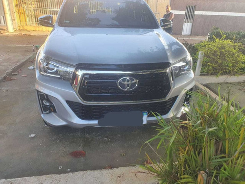 Toyota Hilux 2.8 Srx 50th Anniversary Cab. Dupla 4x4 Tdi