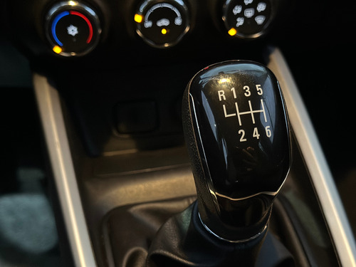 Chevrolet Onix plus 1.0 Ltz Turbo 4p