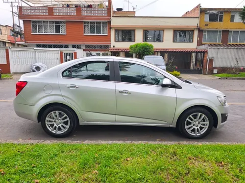 Chevrolet Sonic 1.6 Lt 4 p Automática