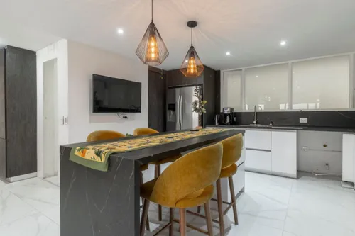 Apartamento En Venta En El Chicó. Cod V6217