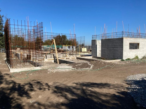 Gran Oportunidad Terreno Con Precioso Proyecto - Chicureo