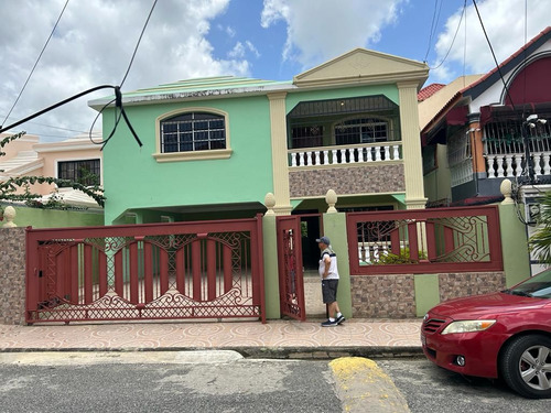Casa En Vista Hermosa Santo Domingo Este