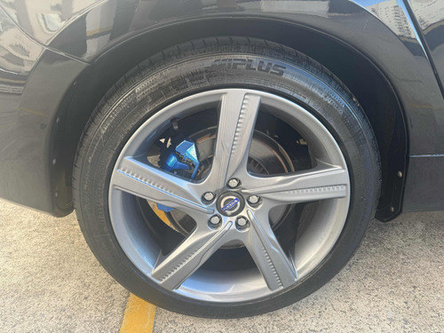 Volvo S60 3.0 T6 R-design 4p
