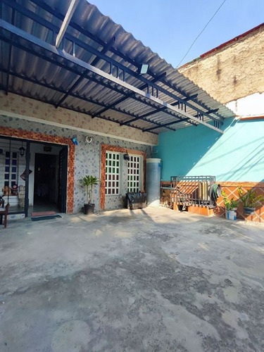 Lisbeth Garcia Vende Casa En Santa Rosa, Maracay