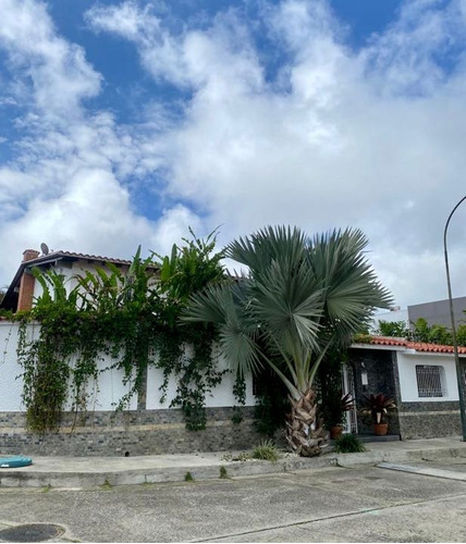 Vendo Casa 500m2 6h/6b/4p Lomas De La Lagunita 4722