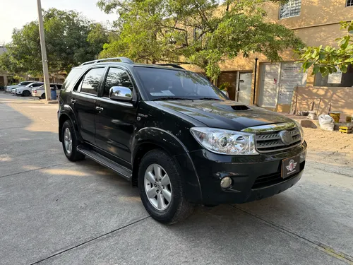 Toyota Fortuner 3.0 Sr5