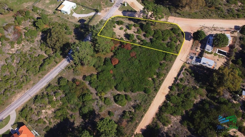 Imagen 6 de 10 de Venta De Terreno Esquinero En Club Del Lago Punta Ballena - Punta Ballena Club Del Lago